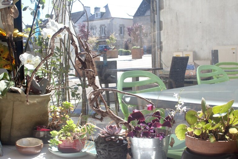 terrasse - crèperie le petit marché - nevez
